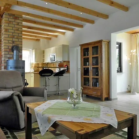 Ferienhaus Mit Kamin Und Wintergarten Saal